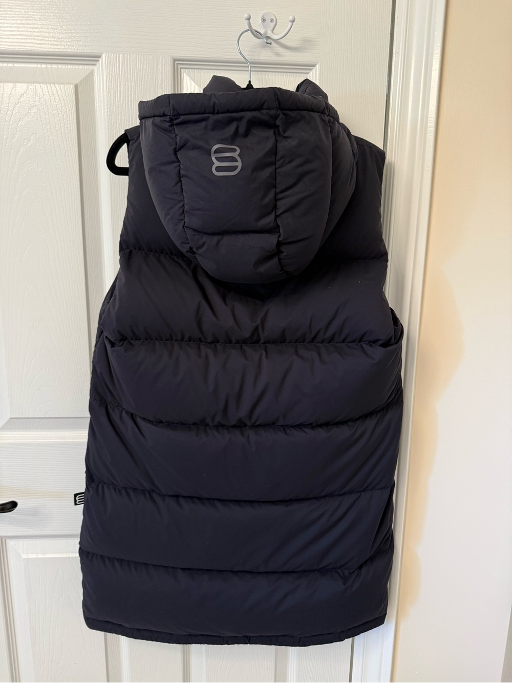 Aritzia The Super Puff™ Mid Vest - cliMATTE Black Size Small - Picture 2 of 5